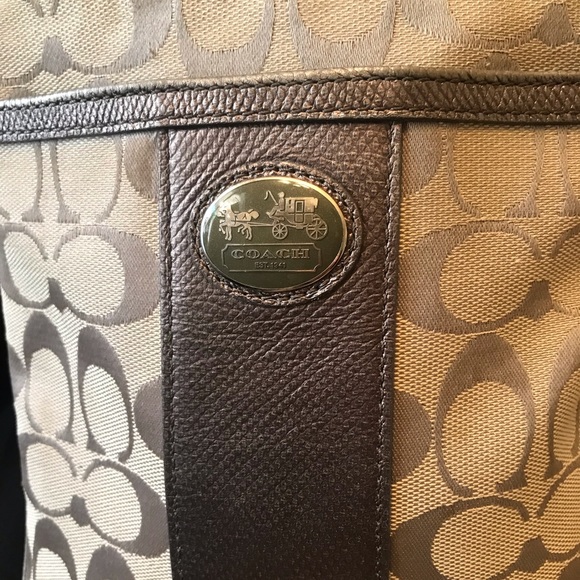 ⚡️✨SOLD⚡️✨ - Picture 2 of 8